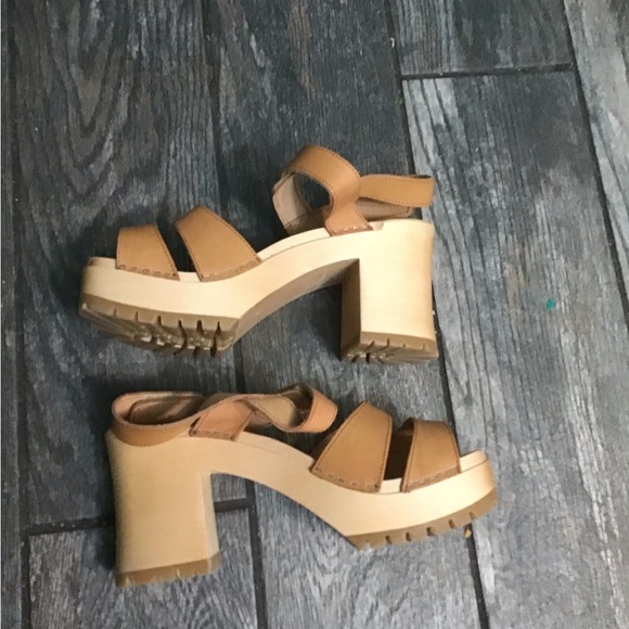 💥PRICE DROP💥 Swedish Hasbeens Velcra Heel - NIB - Picture 7 of 12
